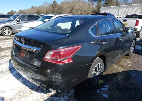 2013 Nissan Altima 2.5 S z USA, uszkodzony, nr VIN 1N4AL3AP1DN559094